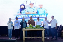 Gathering Pegawai HUT ke-102 Perumda Air Minum, Munafri Tekankan Profesionalitas